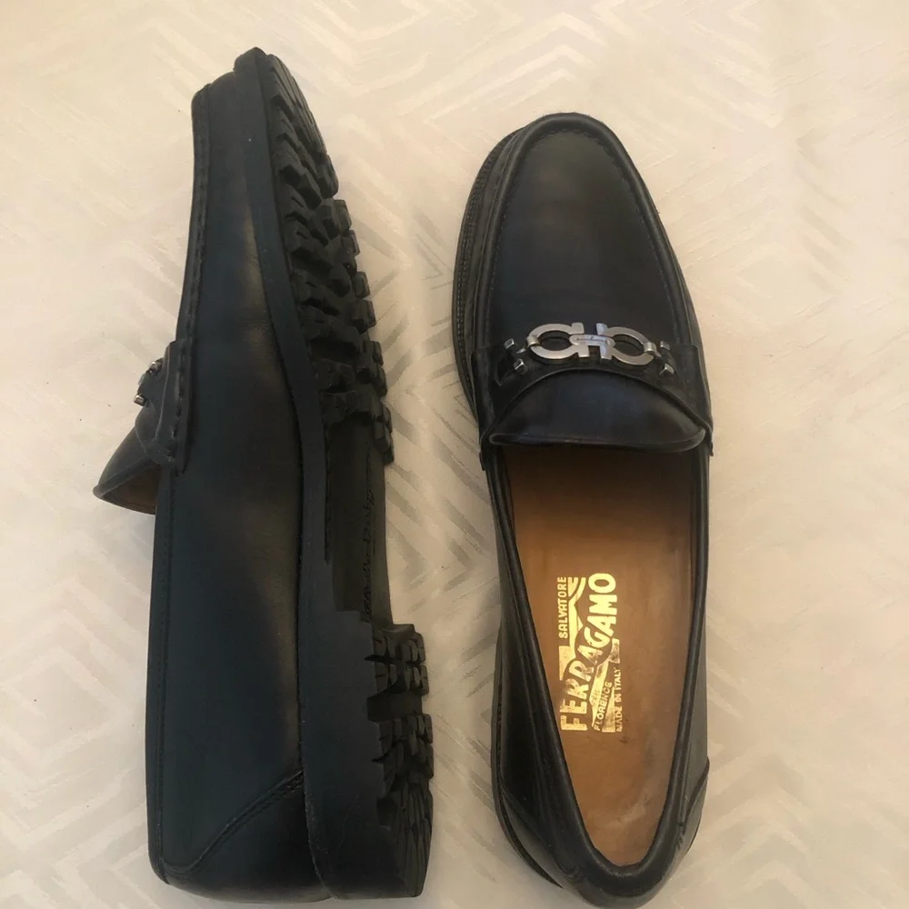 Salvatore Ferragamo Black Leather Gancini Bit Slip-On Loafers